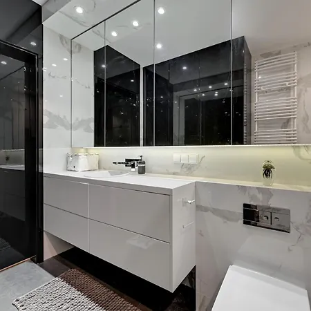Baltiq Plaza Apartmán *